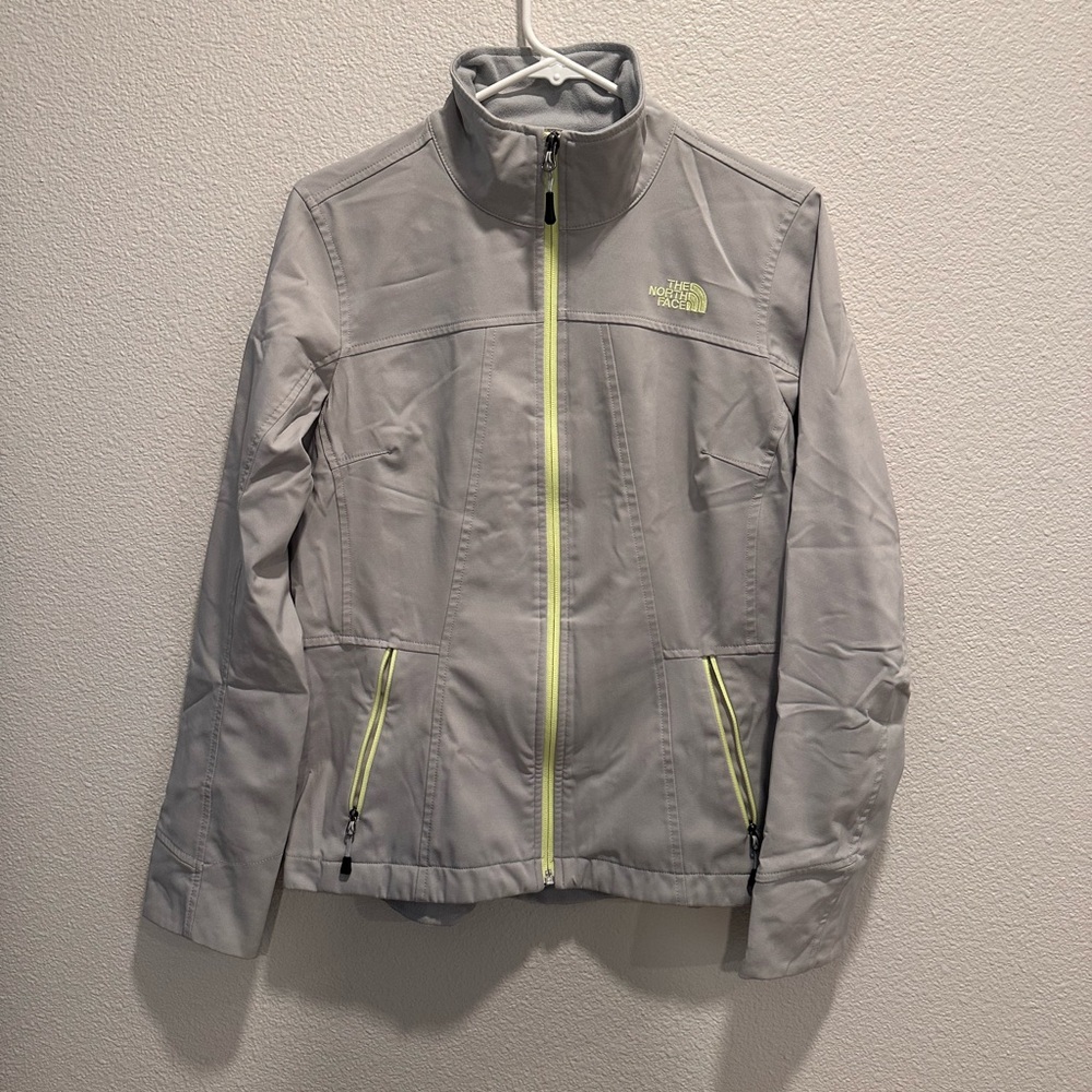 North face Windbreaker